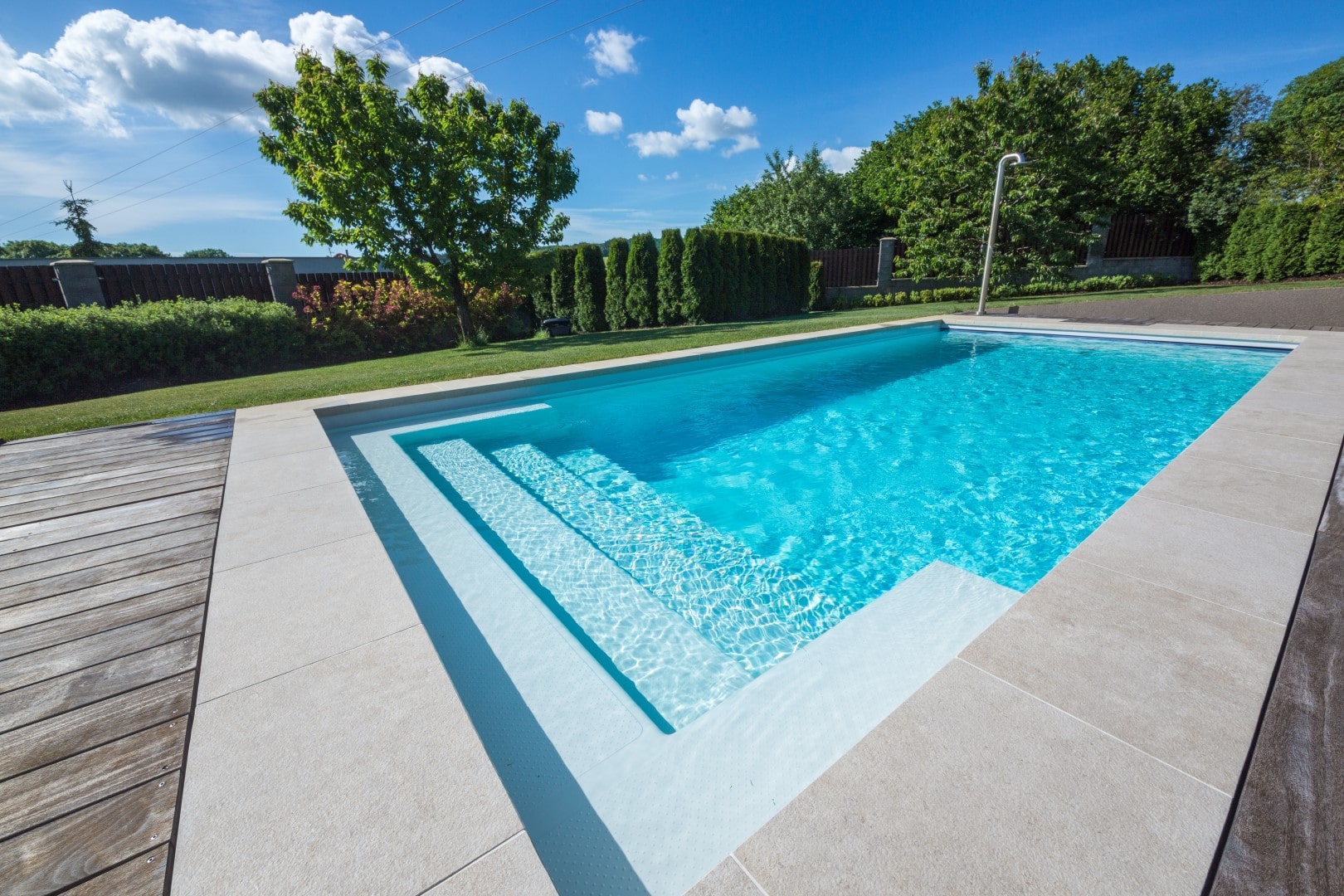 Pool builder 7 out door pool builder